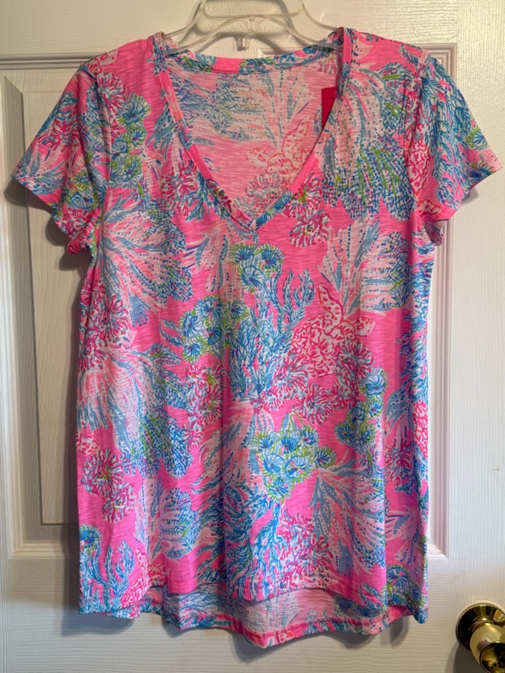 Lilly Pulitzer Etta V-neck Top in Prosecco Pin Seaing Things print